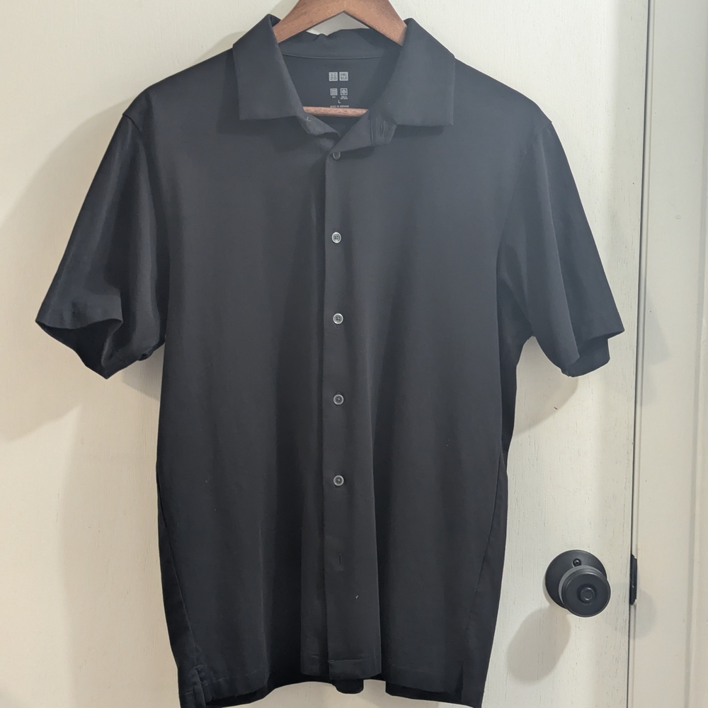 Uniqlo Black Casual Button Down Shirt Versatile Design